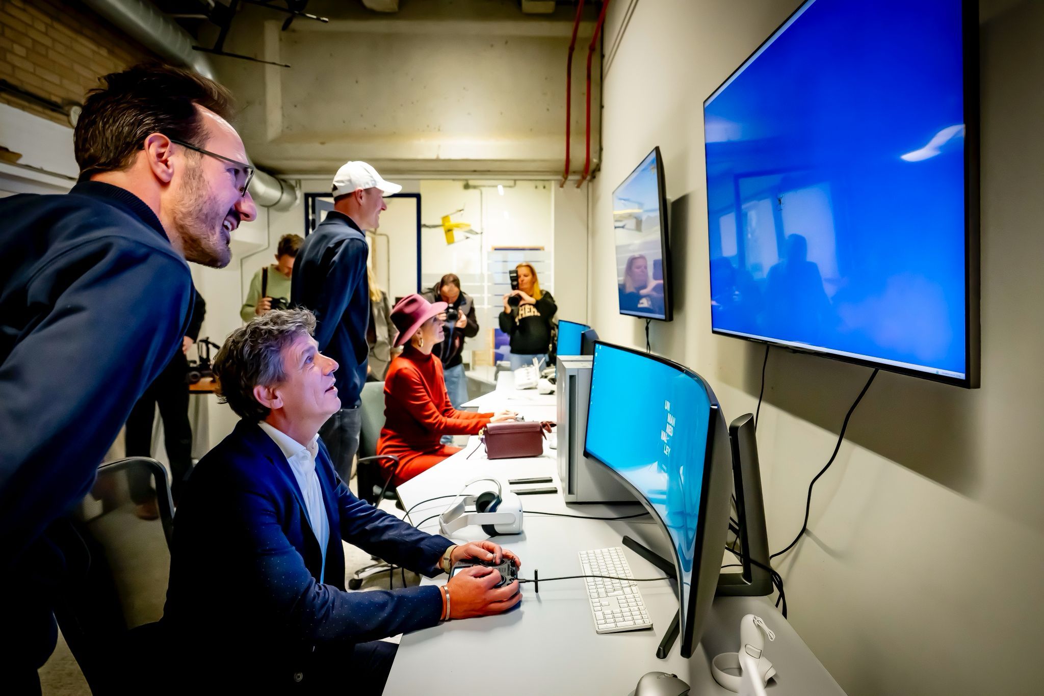 Unmanned Valley in Key Region Leiden